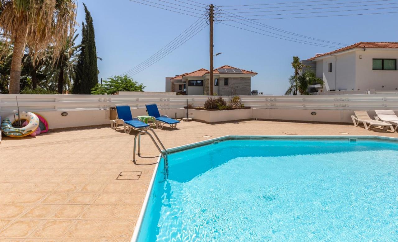 Mediterranean Dream Oroklini Eksteriør bilde