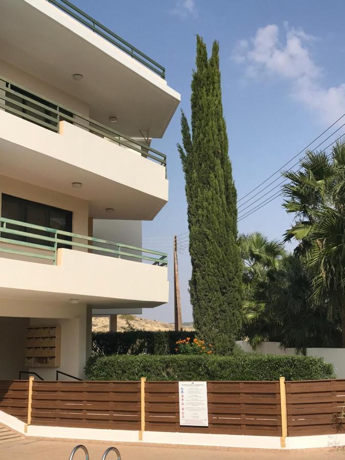 Mediterranean Dream Oroklini Eksteriør bilde